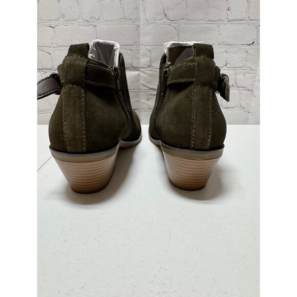 White Mountain Women’s Suede Ankle Boots Size 8 New with Box - Picture 2 of 9